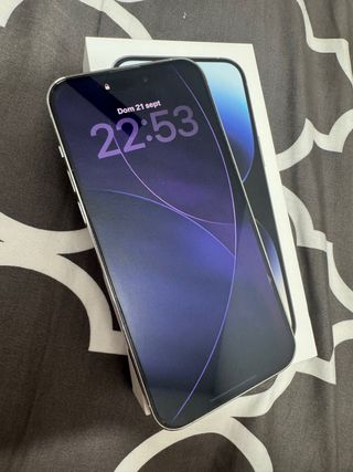 Se vende iPhone 14 Pro Max Plateado 128GB