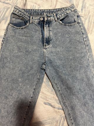 Pantalón vaquero azul holgado