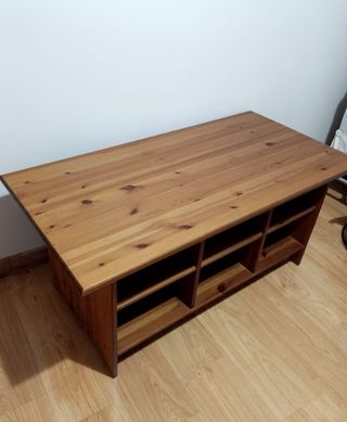 Mesa auxiliar de salón