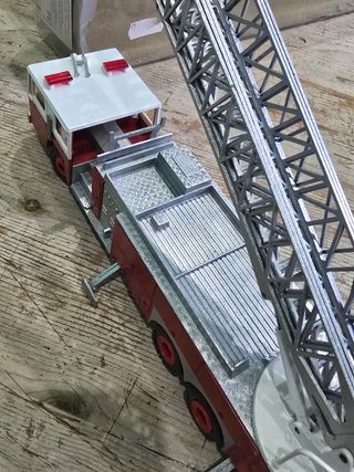 Conrad 1:50 Fire truck Emergency One pompieri