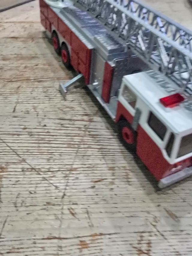 Conrad 1:50 Fire truck Emergency One pompieri