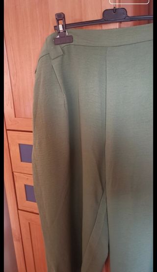 Falda pantalón fluida verde