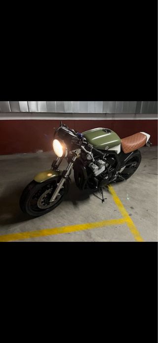 Yamaha FZ600 Cafe Racer