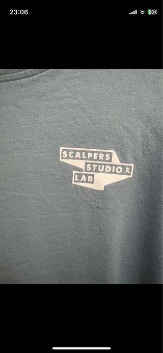 Camiseta Scalpers verde