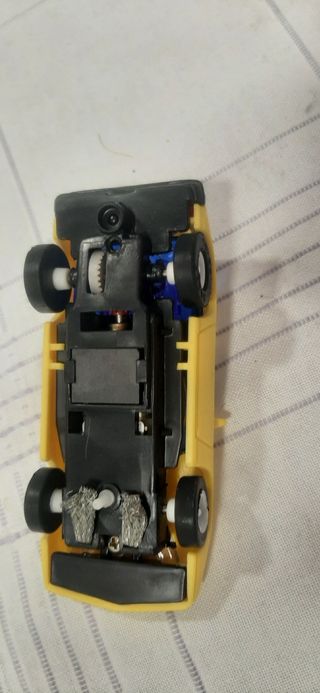 Coche de Scalextric Amarillo