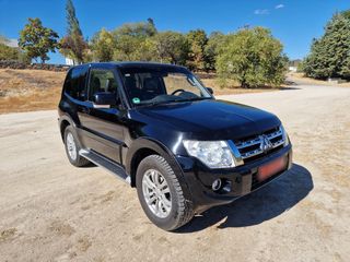 Mitsubishi Montero 2012