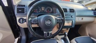 Volkswagen Touran 2012 2.0 Bluemotion automático.