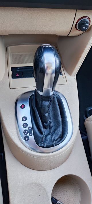 Volkswagen Touran 2012 2.0 Bluemotion automático.