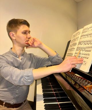 Profesor de lenguaje musical y piano escuela rusa 
