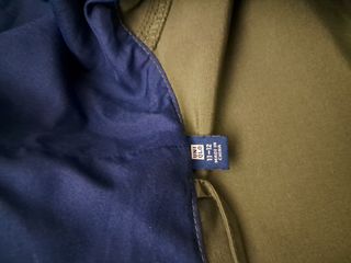 Chubasquero Uniqlo niño verde