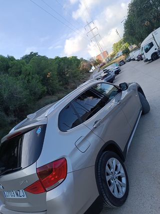 BMW X1 2011