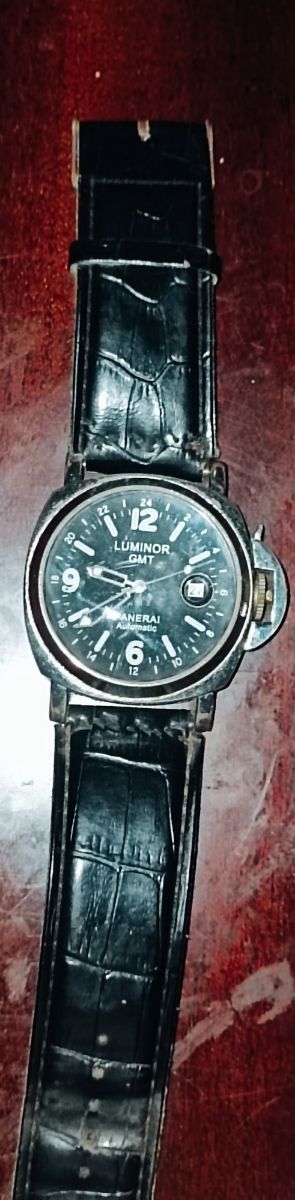Reloj Panerai Luminor GMT Automático Negro