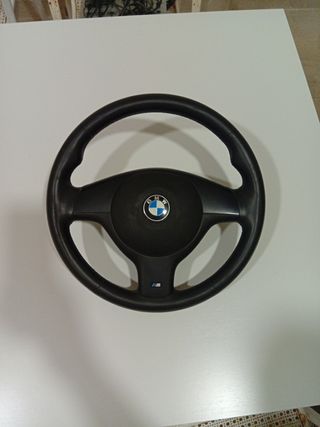Volante en muy buen estado , airbag incluido