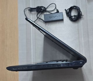 Portátil Sony VAIO 17 pulgadas