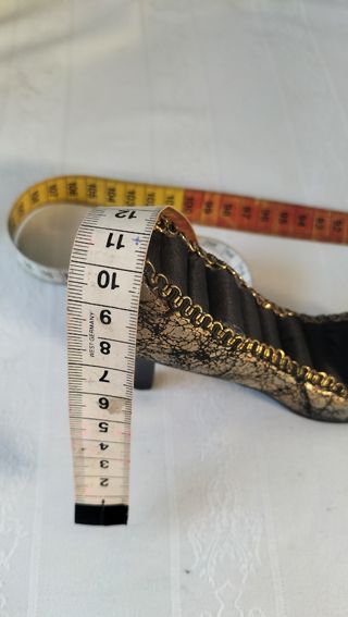 Zapato decorativo organizador de anillos antiguo