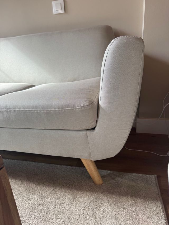 Sofá de 3 plazas beige estilo nórdico