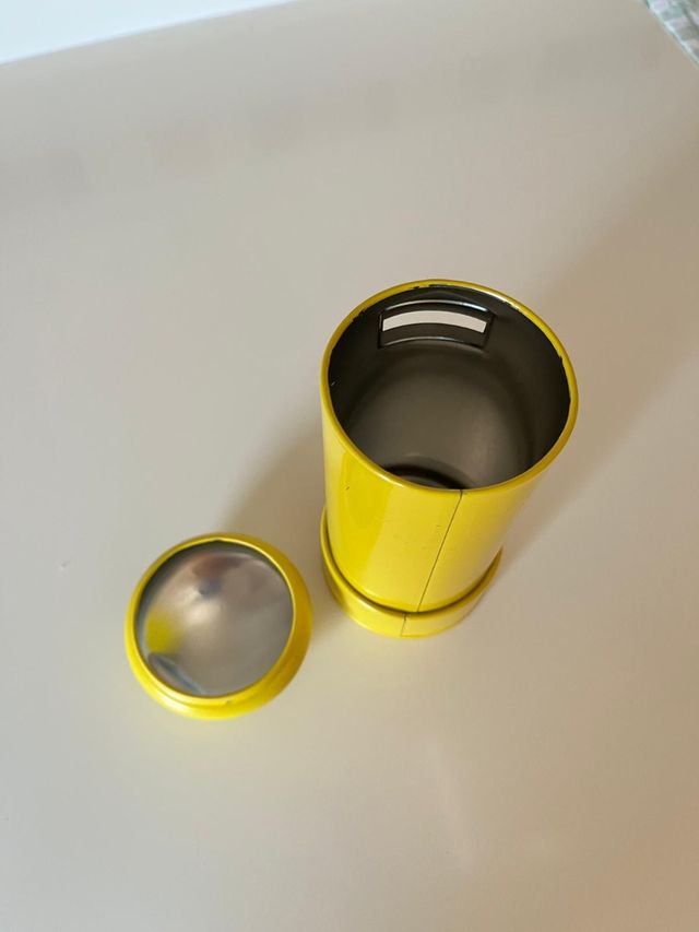 Hucha amarilla Correos