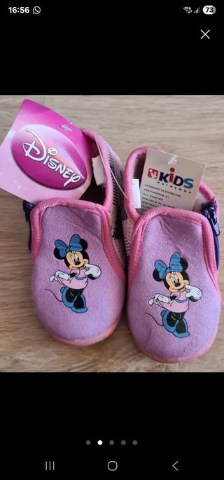 ZAPATILLAS DISNEY MINNIE NIÑA TALLA 23 y 24