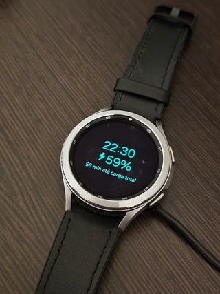 Samsung Galaxy Watch 4 Classic 46mm Prata LTE/4G