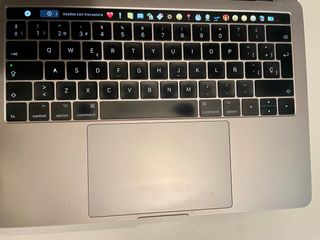 Macbook Pro 2017 13' TouchBar Plata 256GB RAM 16gb