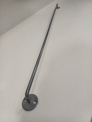 Barra multifuncional de metal