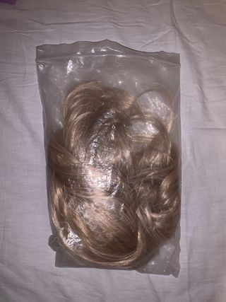 Peluca rubia ondulada