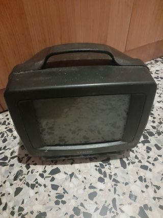 3 Televisores retro.