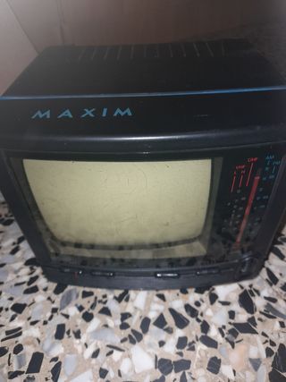 3 Televisores retro.