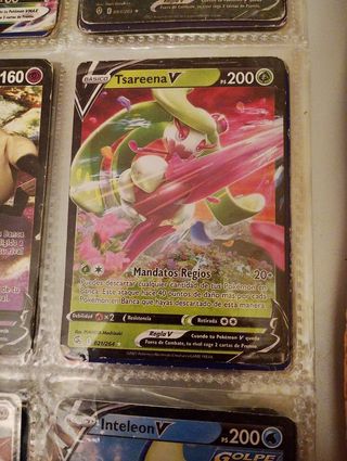 Carta Pokémon Tsareena V