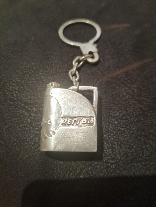 Llavero Antiguo Repsol Plata