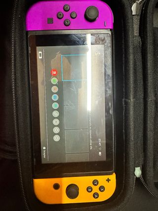 Nintendo Switch Morado y Amarillo