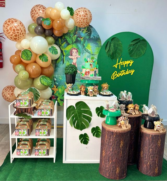 Decoración temática jungla para cumpleaños