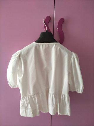 Camicia bianca maniche a palloncino con fiocchi