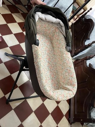 Capazo y soporte Inglesina