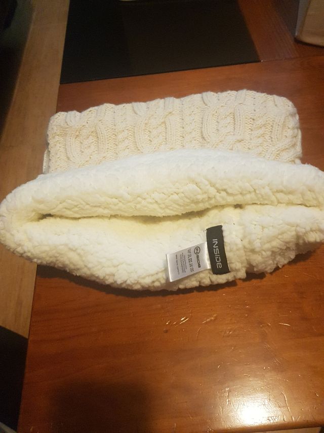 Bufanda braga tejida color beige