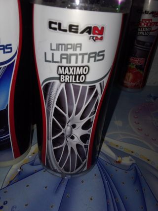 4 abrillantador carrocería y Limia llanta y salpic