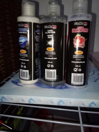 4 abrillantador carrocería y Limia llanta y salpic