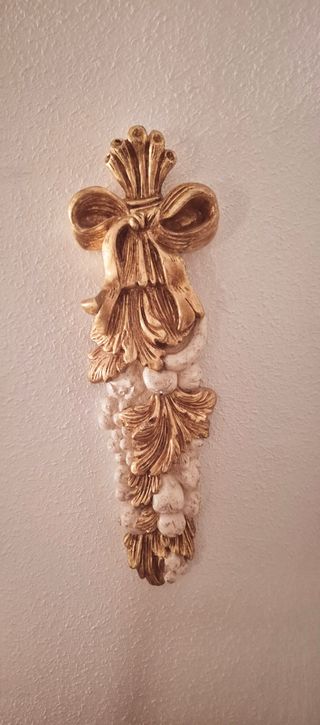 Decorazione da parete classica in oro e bianco