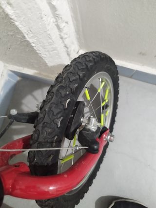 Bici infantil roja
