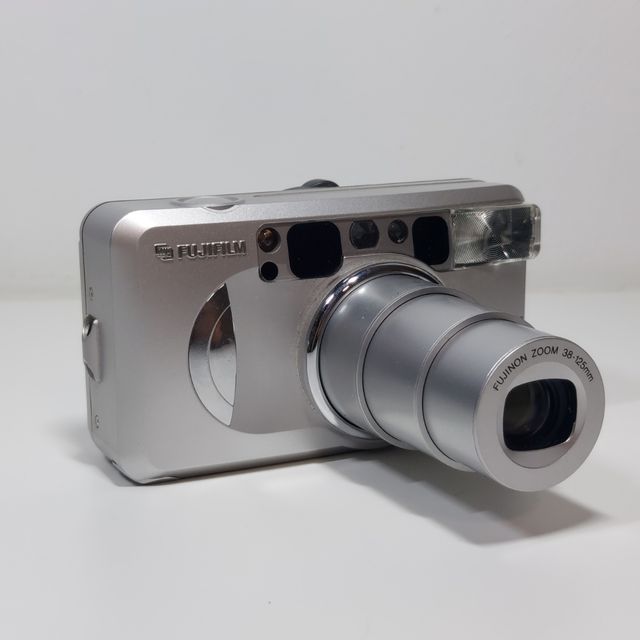 Fujifilm Zoom Date 125S