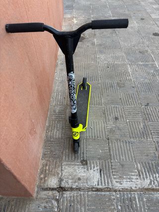 Patín Patineta Scooter Amarillo