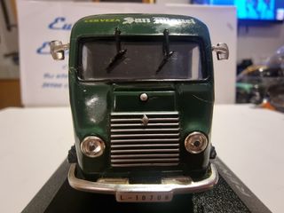 Renault 1000kg SanMiguel escala 1/43