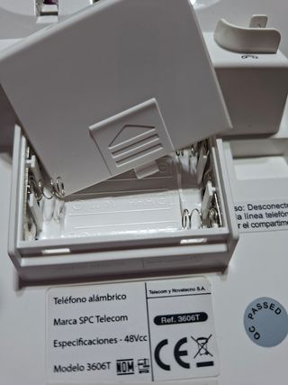 Teléfono SPC telecom morado y blanco