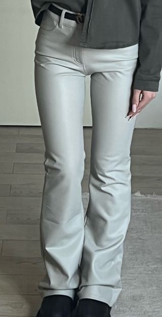 Pantalones de piel ecológica Calzedonia beige