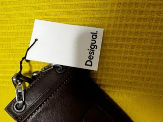 Porta móvil Desigual Logo 3D Marrón