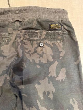 Pantaloni Replay cargo in cotone mimetico Tg 31