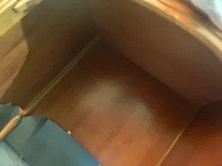 Mesa escritorio con sillas vintage