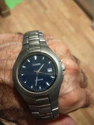 Reloj Citizen Titanio
