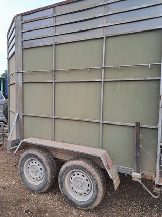 Se VENDE CARRO PARA 2 CABALLOS