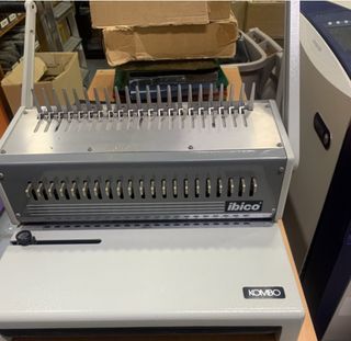 Máquina de encadernar Ibico Kombo + 500 argolas